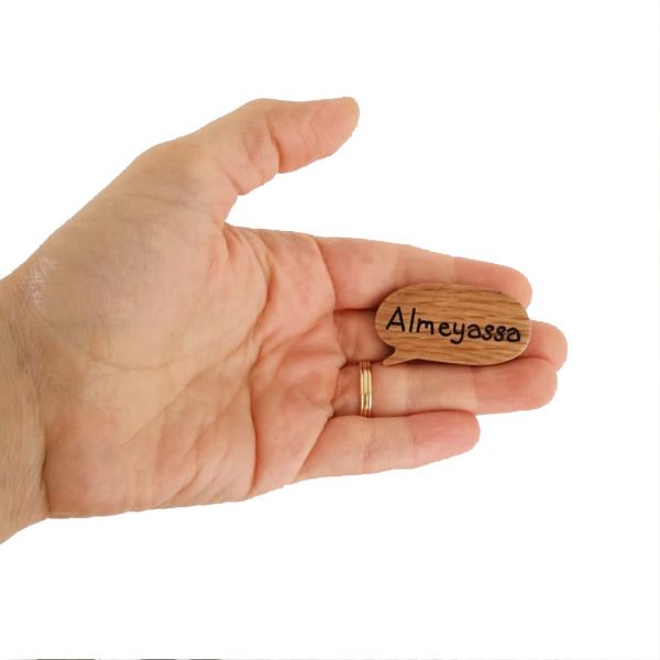 ANY NAME (BROOCH - MAGNET)