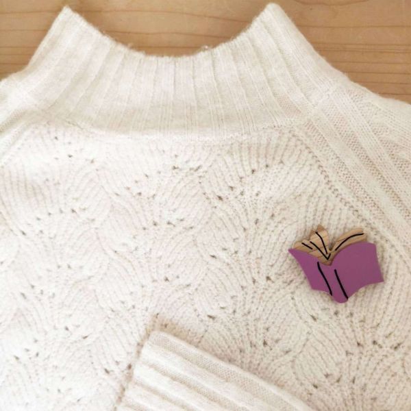 BOOK (BROOCH - MAGNET)