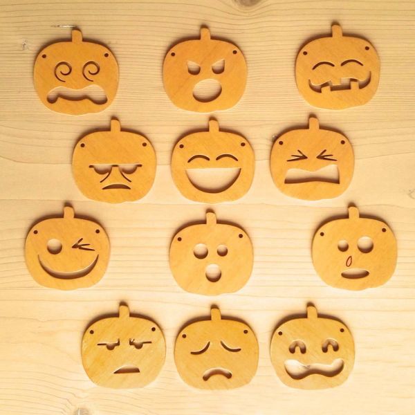 EMOJI PUMPKIN BUNTING