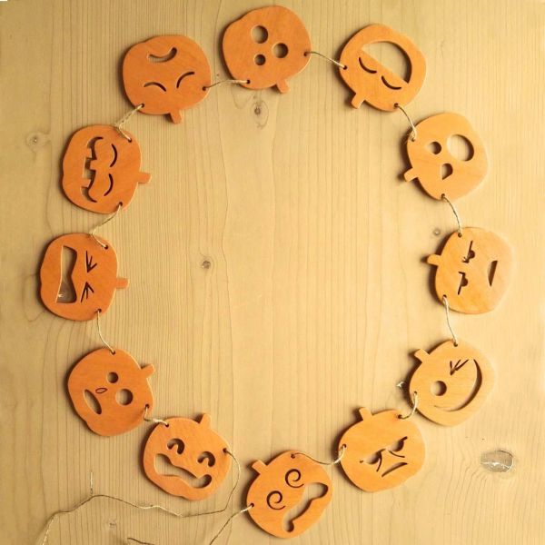 EMOJI PUMPKIN BUNTING