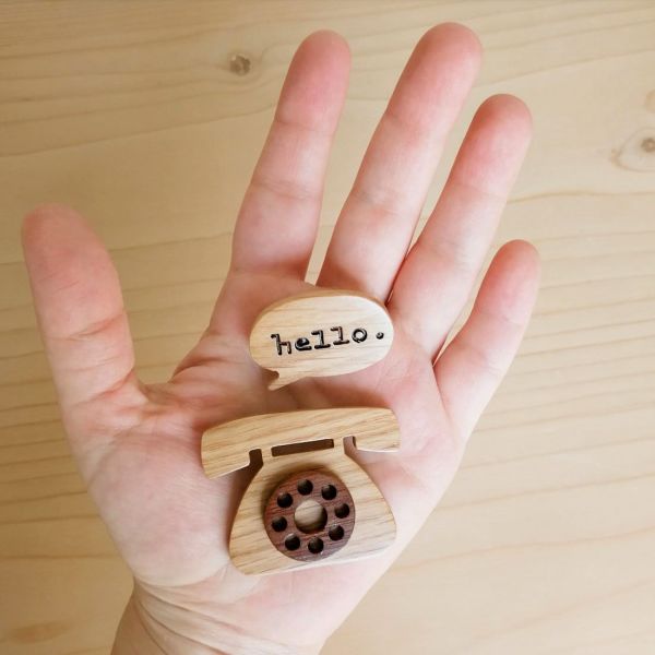 PHONE CALL SET (BROOCH - MAGNET)