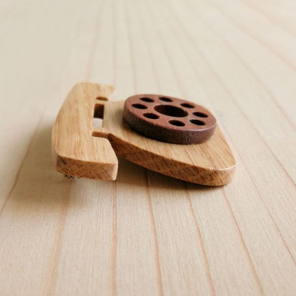 VINTAGE PHONE (BROOCH - MAGNET)