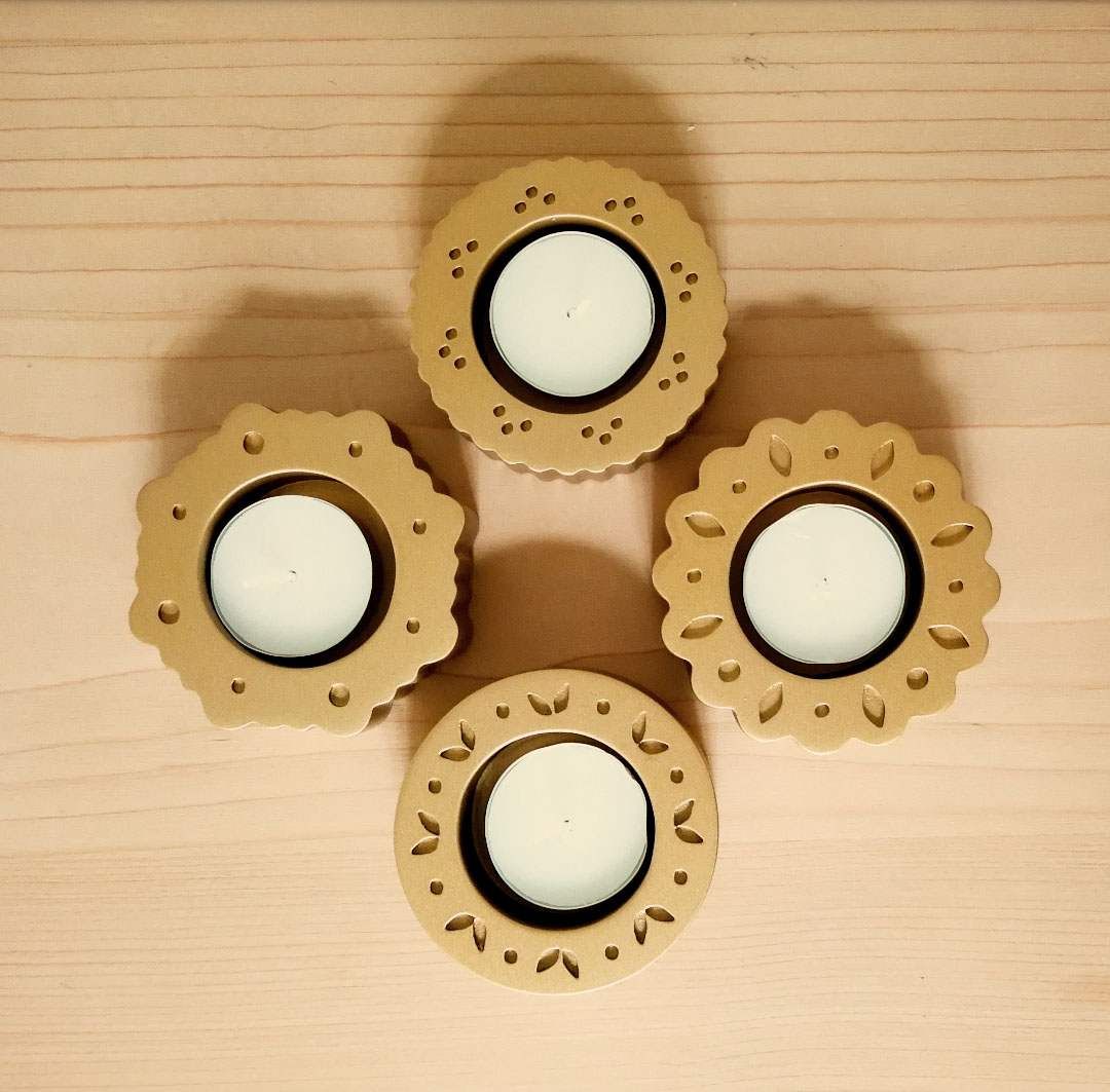 BISCUITS & LACE CANDLE LIGHTS