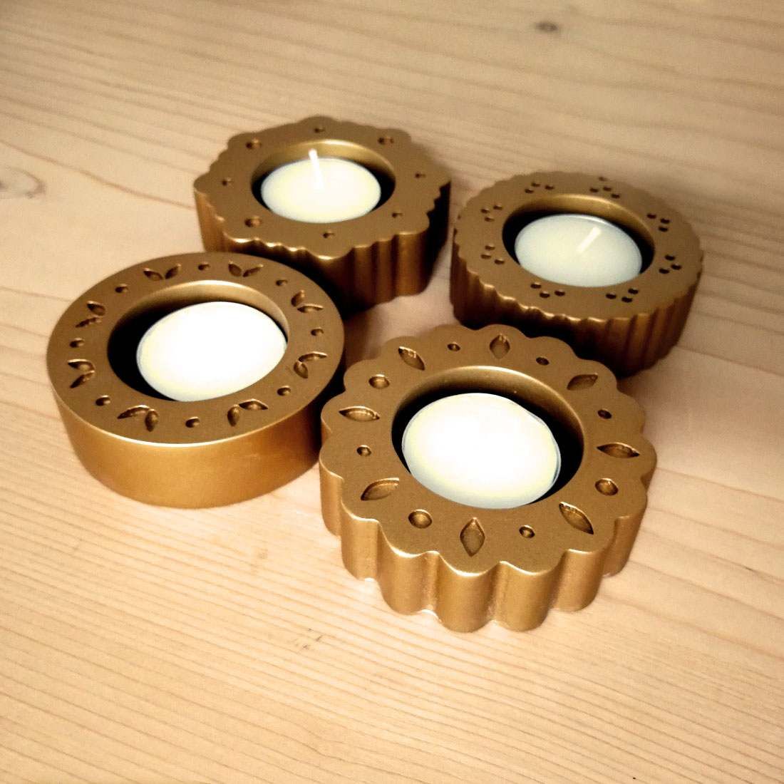 BISCUITS & LACE CANDLE LIGHTS