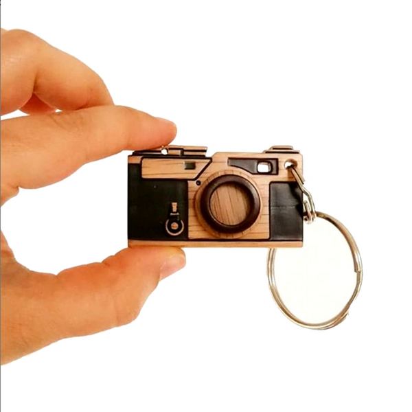 VINTAGE CAMERA (BROOCH - KEY CHAIN - MAGNET)
