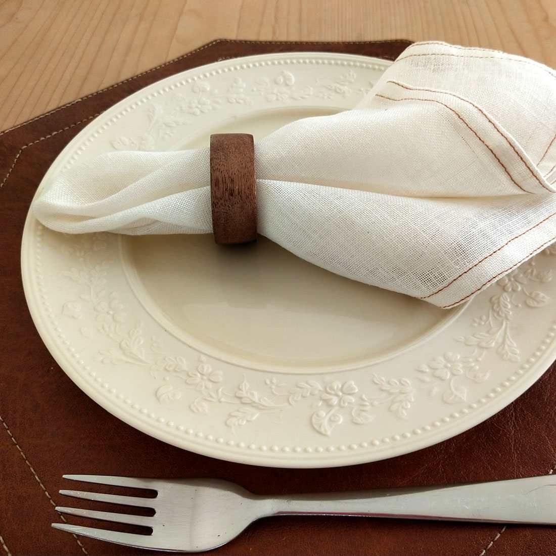 WOODEN NAPKIN RING