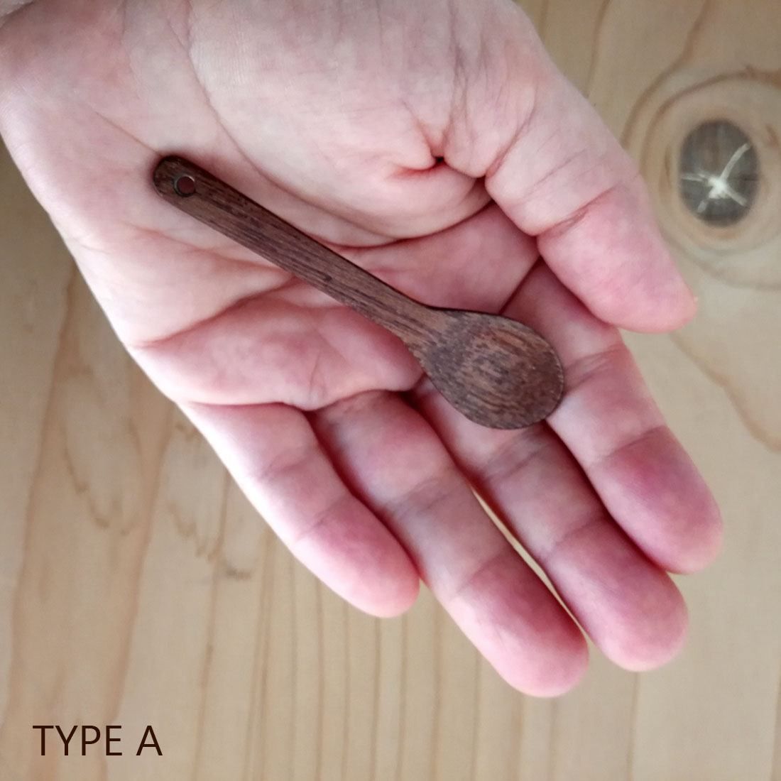 WOODEN SPOON (BROOCH - MAGNET)